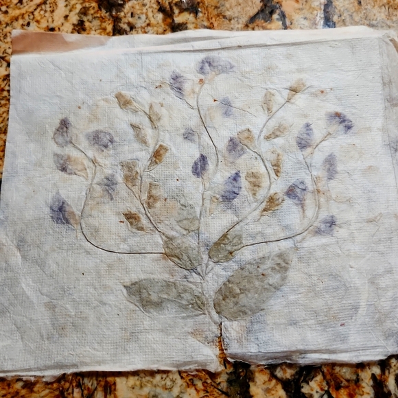 Hand made paper - Picture 1 of 6